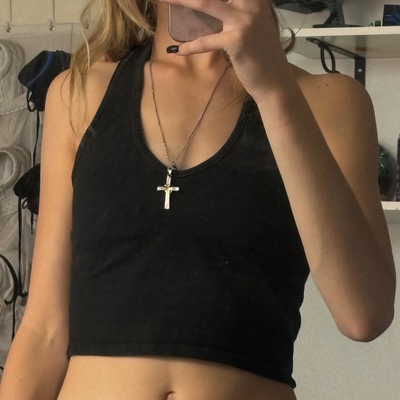Brandy Melville Halter Top! - Picture 1 of 4